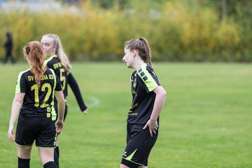 Bild 311 - B-Juniorinnen SG Mittelholstein - SV Frisia 03 Risum-Lindholm : Ergebnis: 1:12